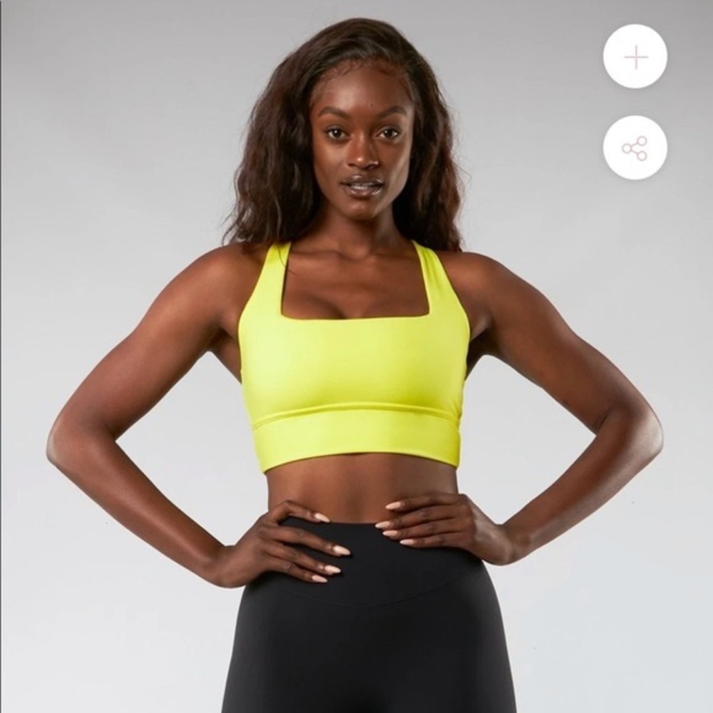 Sports bra